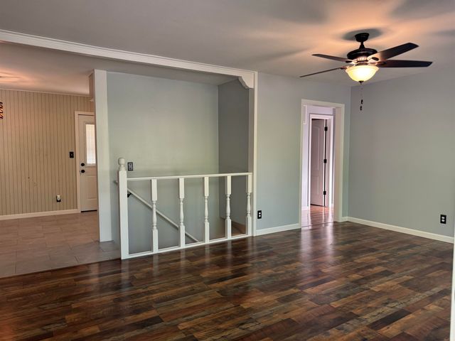 4716 S Millwood Ave, Wichita, KS 67217