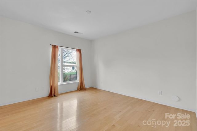 649 Raphael Place, Charlotte, NC 28205