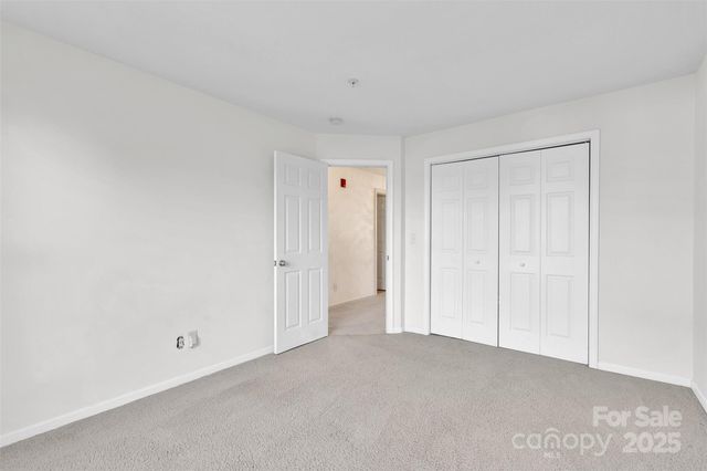 649 Raphael Place, Charlotte, NC 28205