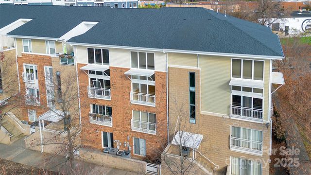 649 Raphael Place, Charlotte, NC 28205