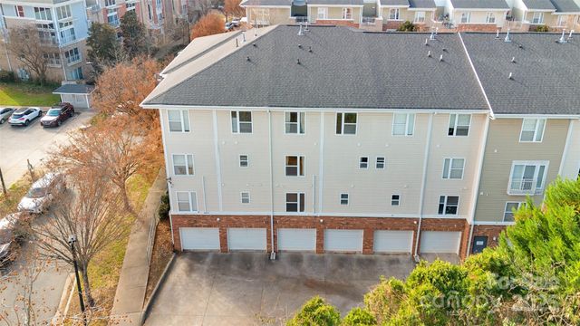 649 Raphael Place, Charlotte, NC 28205