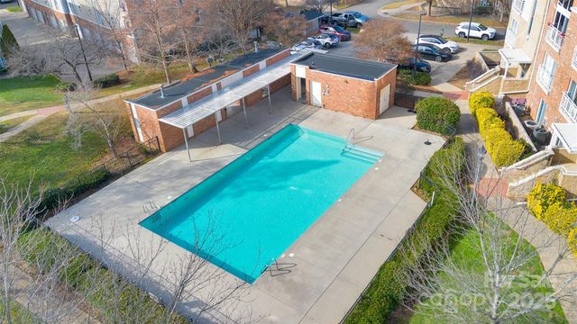 649 Raphael Place, Charlotte, NC 28205