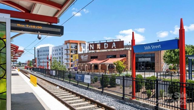 649 Raphael Place, Charlotte, NC 28205