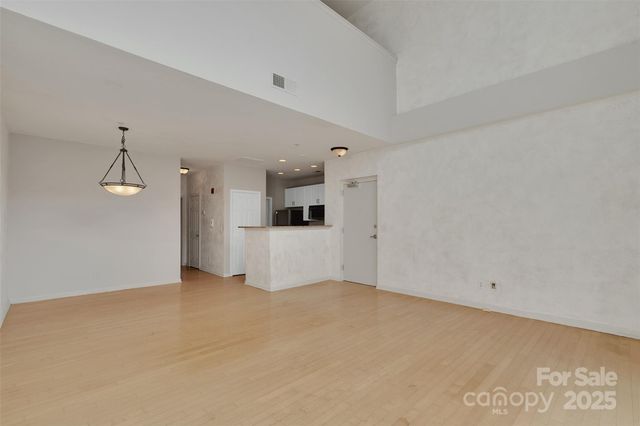 649 Raphael Place, Charlotte, NC 28205