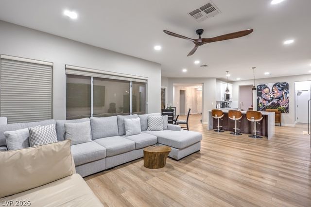 3017 Walnut Park Court, Henderson, NV 89052