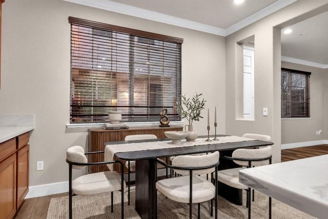 2702 Ferry Cir, Folsom, CA 95630