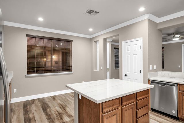 2702 Ferry Cir, Folsom, CA 95630