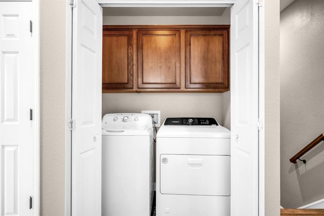 2702 Ferry Cir, Folsom, CA 95630