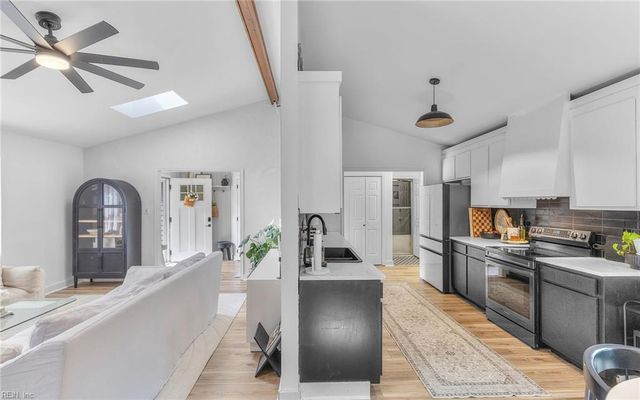 748 Leonard LN, Newport News, VA 23601