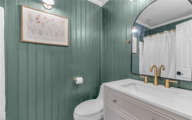 748 Leonard LN, Newport News, VA 23601