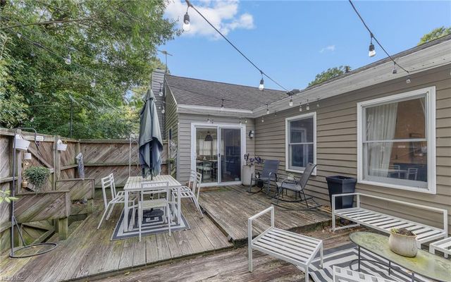 748 Leonard LN, Newport News, VA 23601