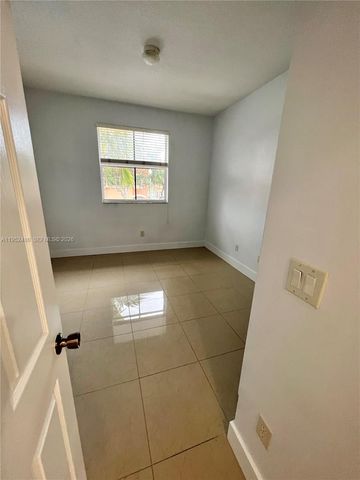 4951 Tradewinds Ter 707, Dania Beach, FL 33312