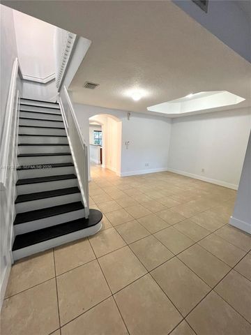 4951 Tradewinds Ter 707, Dania Beach, FL 33312