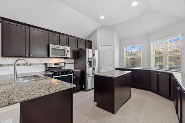 410 Tilly LN, Buda, TX 78610