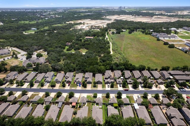 410 Tilly LN, Buda, TX 78610