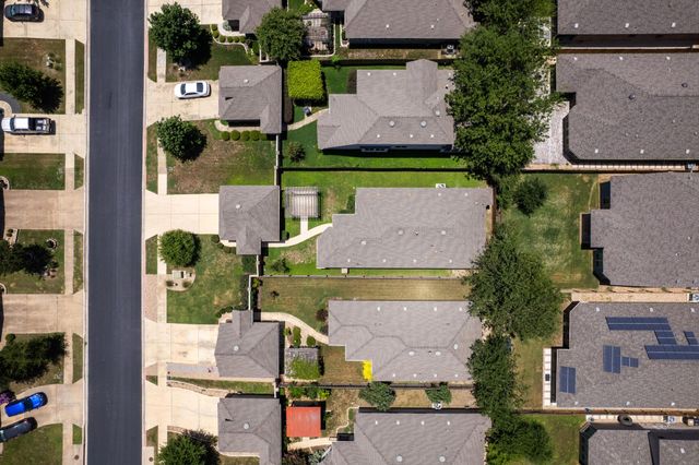 410 Tilly LN, Buda, TX 78610