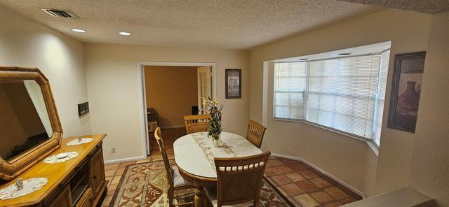 11453 Lakeview Drive 4a, Coral Springs, FL 33071