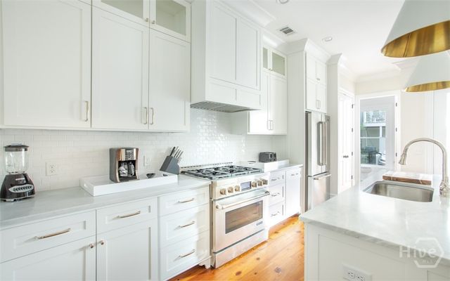 320 E Hall Street, Savannah, GA 31401