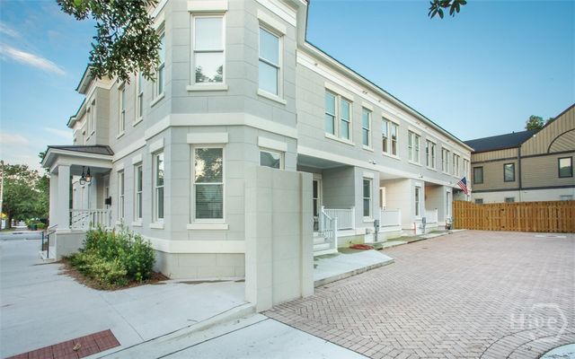 320 E Hall Street, Savannah, GA 31401
