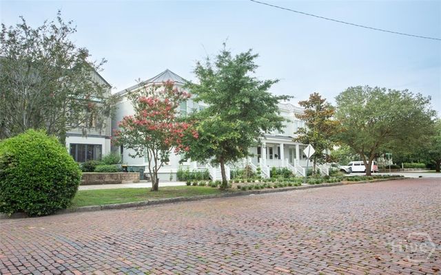 320 E Hall Street, Savannah, GA 31401
