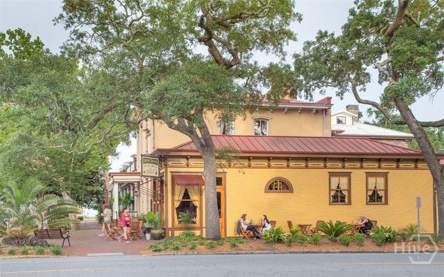 320 E Hall Street, Savannah, GA 31401