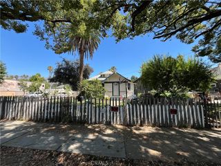 474 N Euclid Avenue, Pasadena, CA 91101