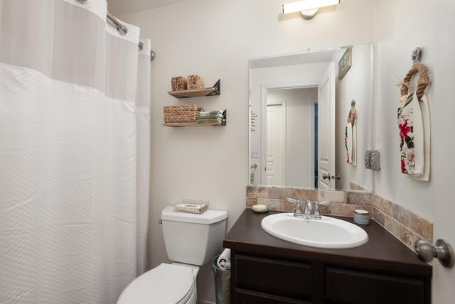 2807 NE Spring Water Place, Bend, OR 97701