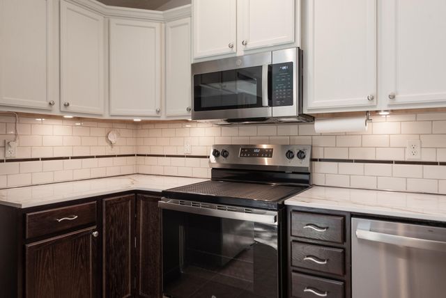 2807 NE Spring Water Place, Bend, OR 97701