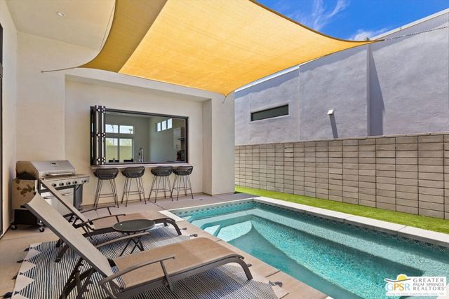 825 Fountain Drive, Palm Springs, CA 92262
