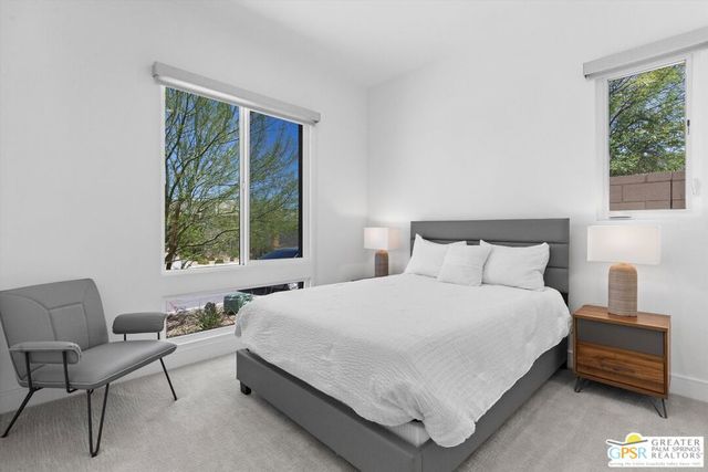 825 Fountain Drive, Palm Springs, CA 92262