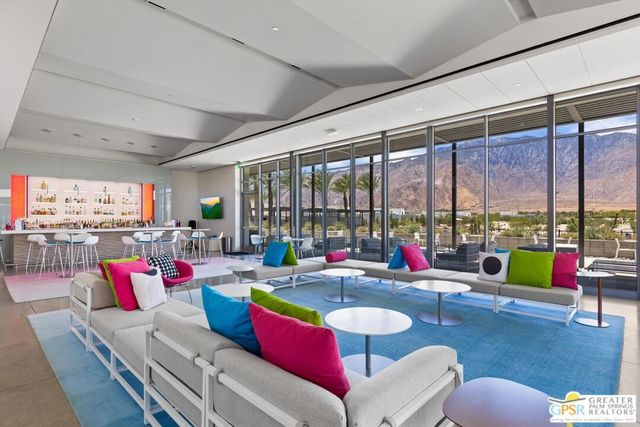 825 Fountain Drive, Palm Springs, CA 92262