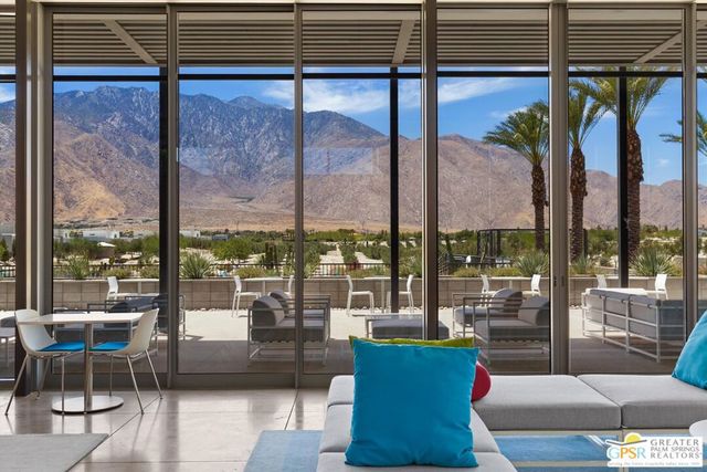 825 Fountain Drive, Palm Springs, CA 92262