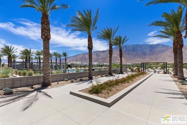 825 Fountain Drive, Palm Springs, CA 92262