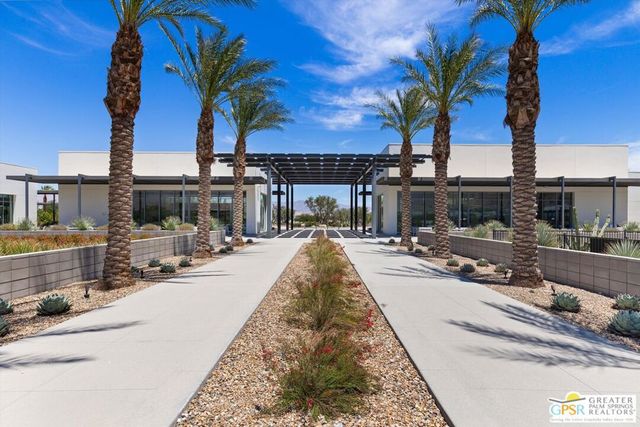 825 Fountain Drive, Palm Springs, CA 92262