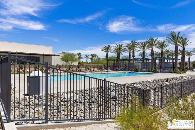 825 Fountain Drive, Palm Springs, CA 92262