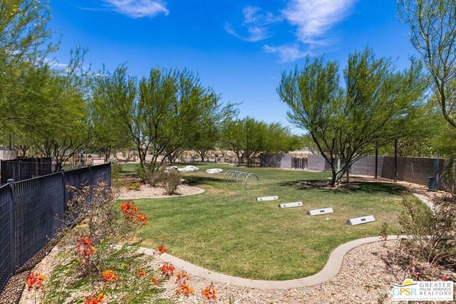 825 Fountain Drive, Palm Springs, CA 92262