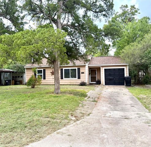 6713 Barney Road, Houston, TX 77092
