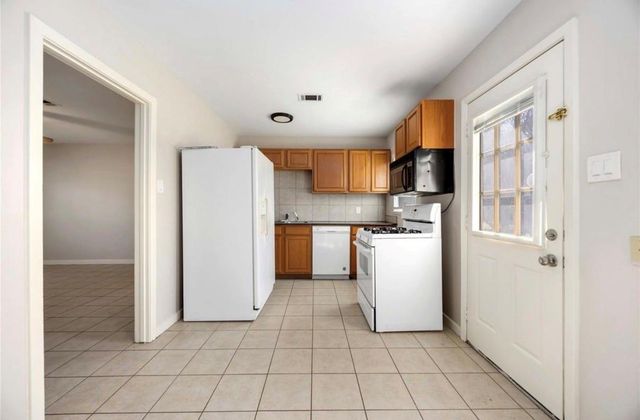 6713 Barney Road, Houston, TX 77092