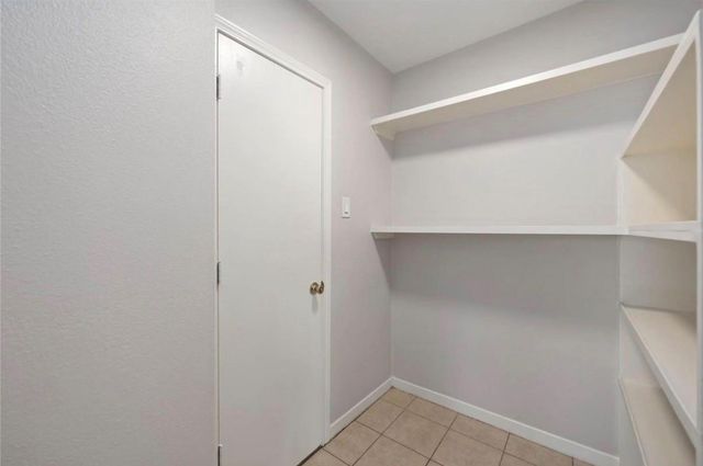 6713 Barney Road, Houston, TX 77092