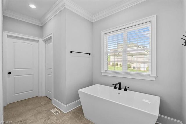 8404 Poplar Bluff Drive, Stokesdale, NC 27357