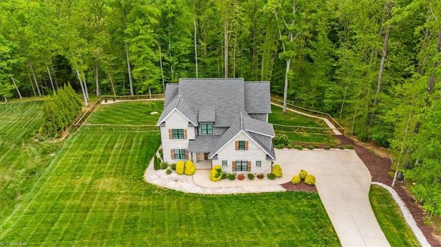 8404 Poplar Bluff Drive, Stokesdale, NC 27357