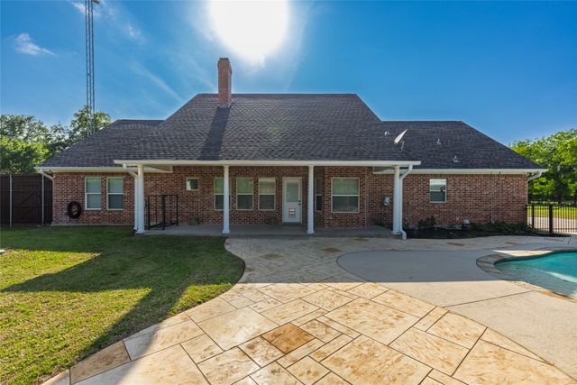 1766 County Road 3318, Greenville, TX 75402
