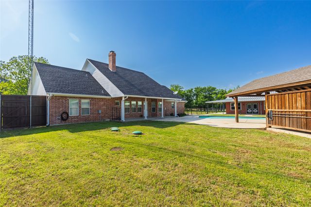 1766 County Road 3318, Greenville, TX 75402