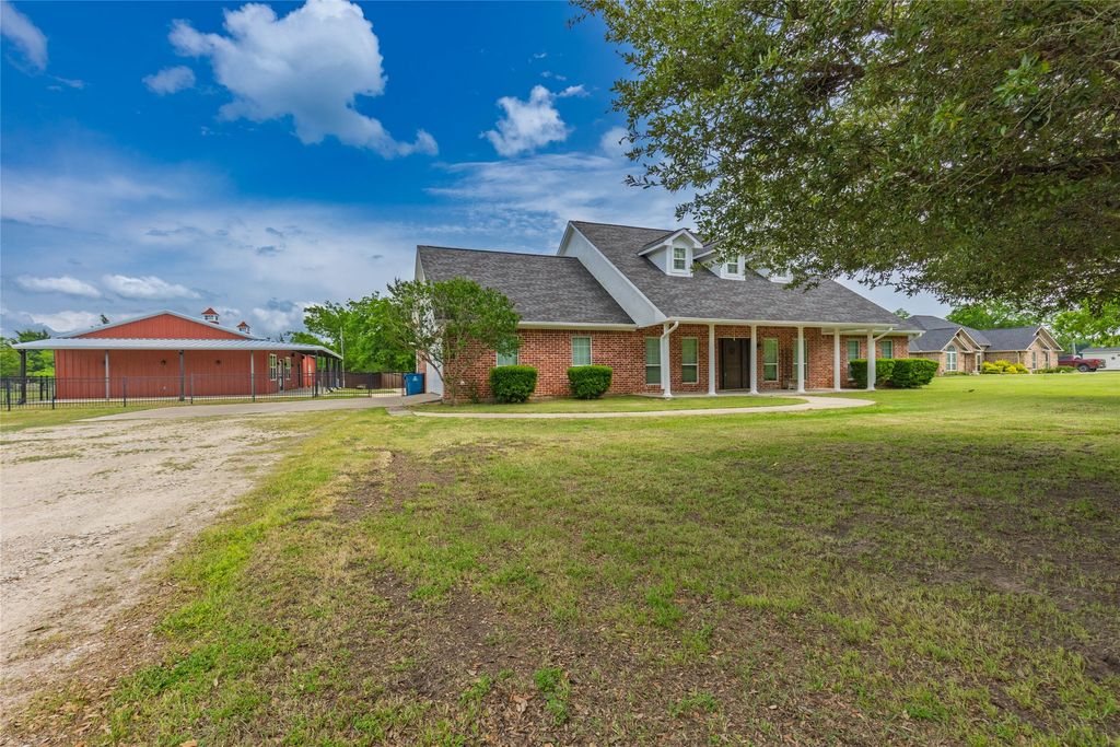 1766 County Road 3318, Greenville, TX 75402
