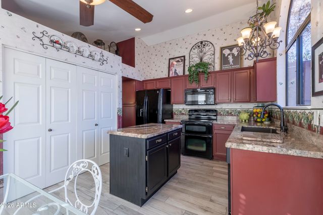 942 W BARBADOS Drive, Gilbert, AZ 85233