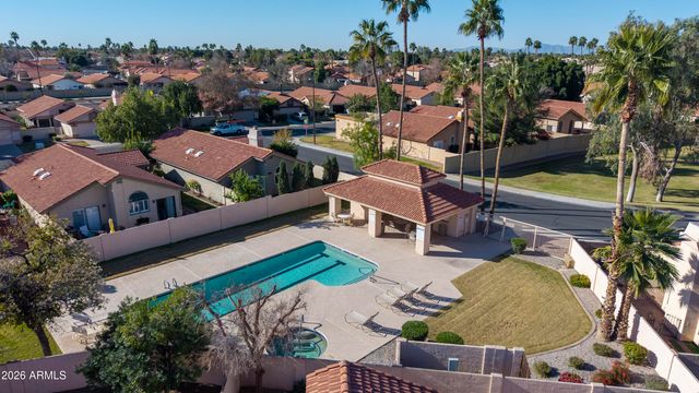 942 W BARBADOS Drive, Gilbert, AZ 85233