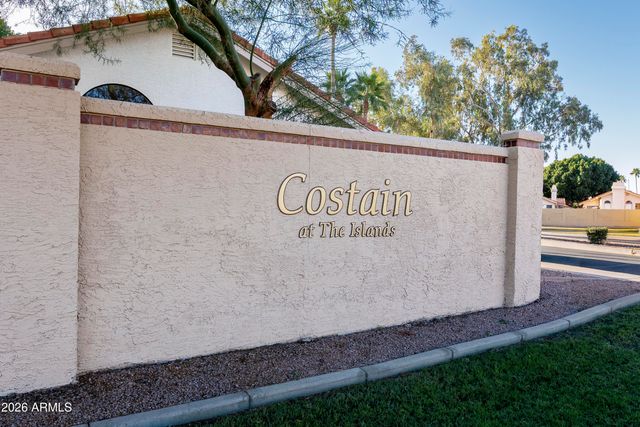 942 W BARBADOS Drive, Gilbert, AZ 85233