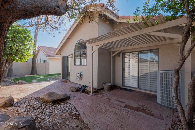 942 W BARBADOS Drive, Gilbert, AZ 85233