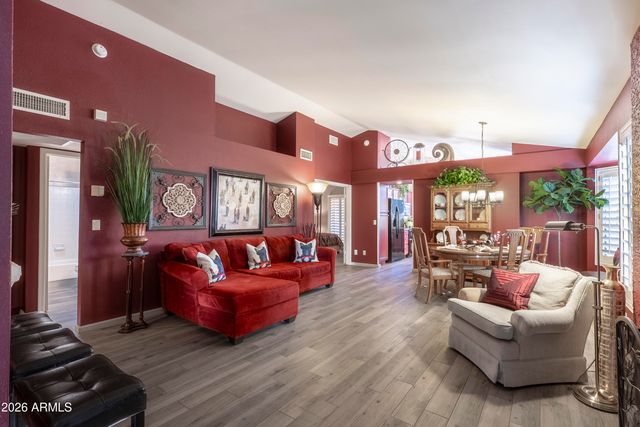 942 W BARBADOS Drive, Gilbert, AZ 85233