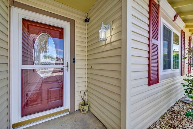 421 Sarah Way, Suisun City, CA 94585